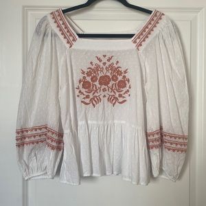 Universal Threads Boho White/Terracotta Floral Embroidered Peplum Blouse (S)